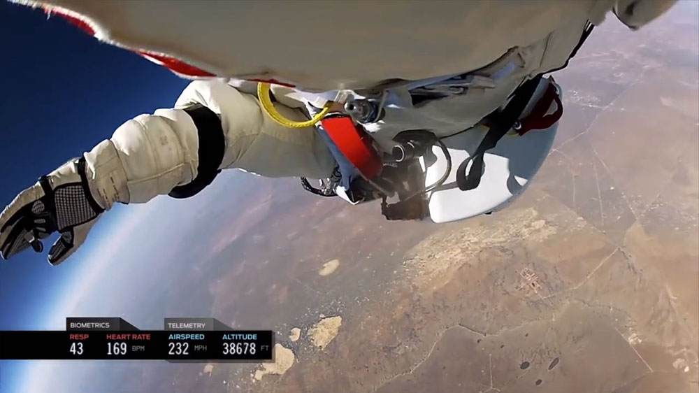 Vídeo en primera persona del épico salto de Felix Baumgartner