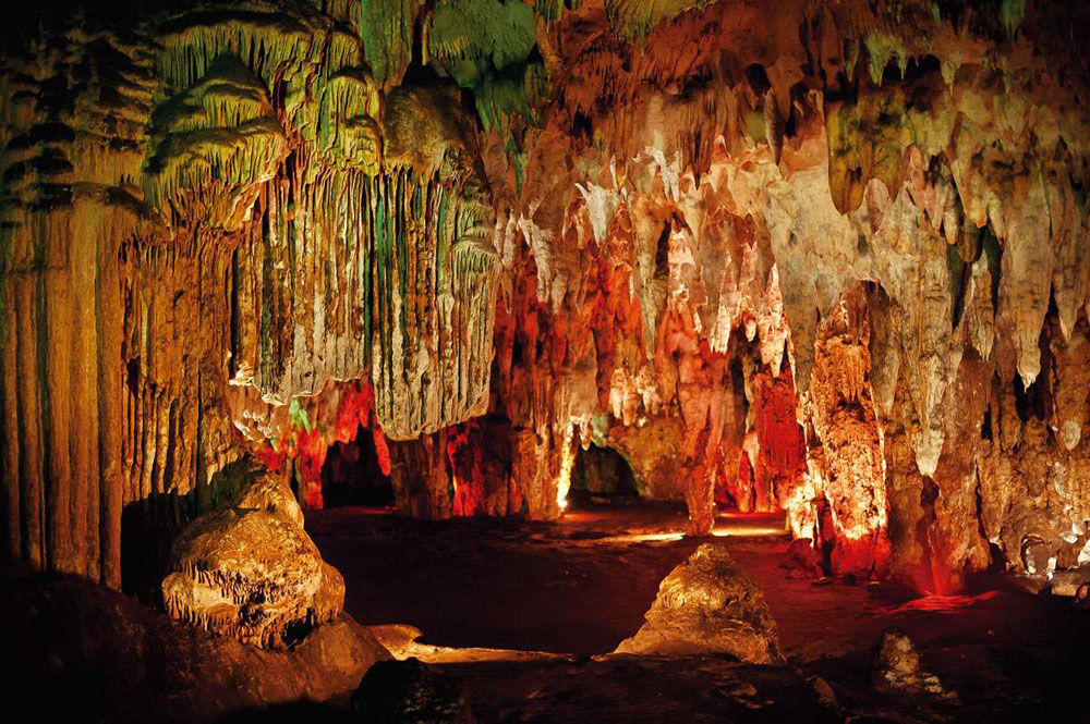 Conoce la Cueva de Loltun en la península de Yucatán