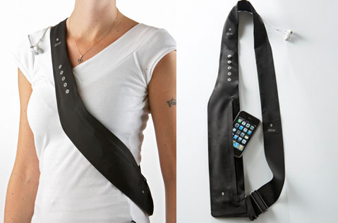 Dew Quiver permite llevar un iPod al estilo de Rambo