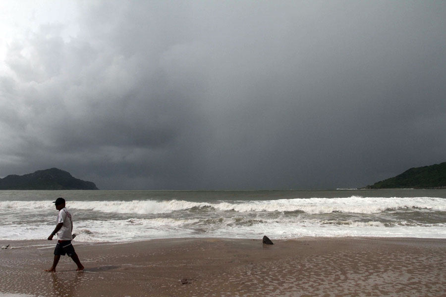 México establece un puente aéreo para los turistas varados por el huracán Odile 1 México establece un puente aéreo para los turistas varados por el huracán Odile