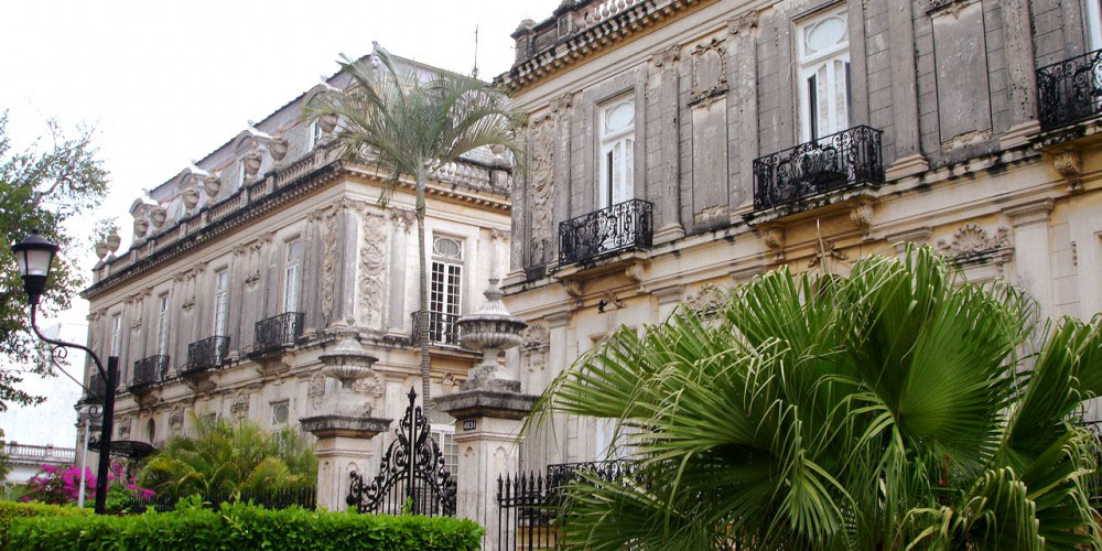 Paseo de Montejo, un recorrido en calesa por la historia de Mérida