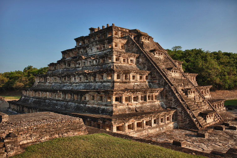 La Pirámide de los Nichos, el hogar de los faraones mexicanos 1 La Pirámide de los Nichos