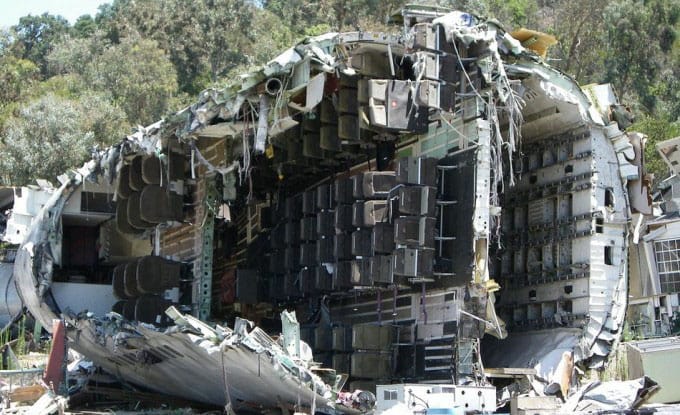 ¿Cómo sobrevivir a un accidente de avión? 1 ¿Cómo sobrevivir a un accidente de avión?