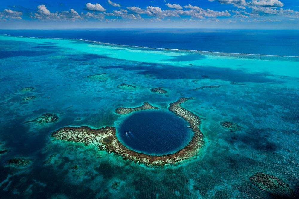 Hallan en el Gran Agujero Azul de Belice claves de la desaparición de los Mayas 1 Hallan en el Gran Agujero Azul de Belice claves de la desaparición de los Mayas