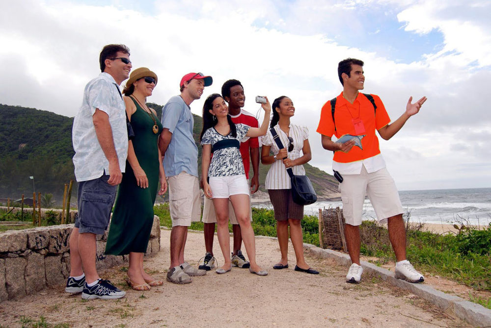 Claves para contratar un guía turístico