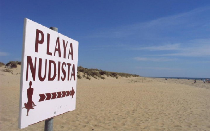 Cosas que nunca debes hacer en una playa nudista 1 Cosas que nunca debes hacer en una playa nudista