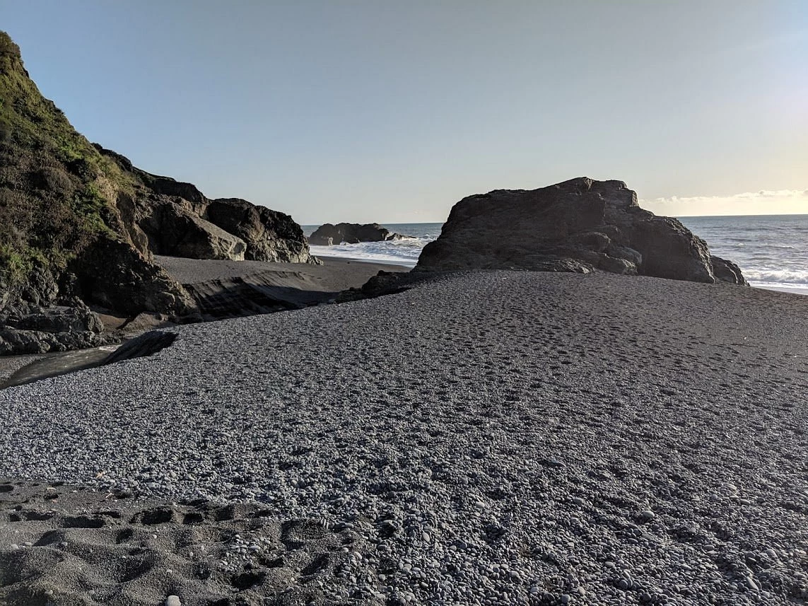 Black Sand Beach (Resurrection Bay, Seward)