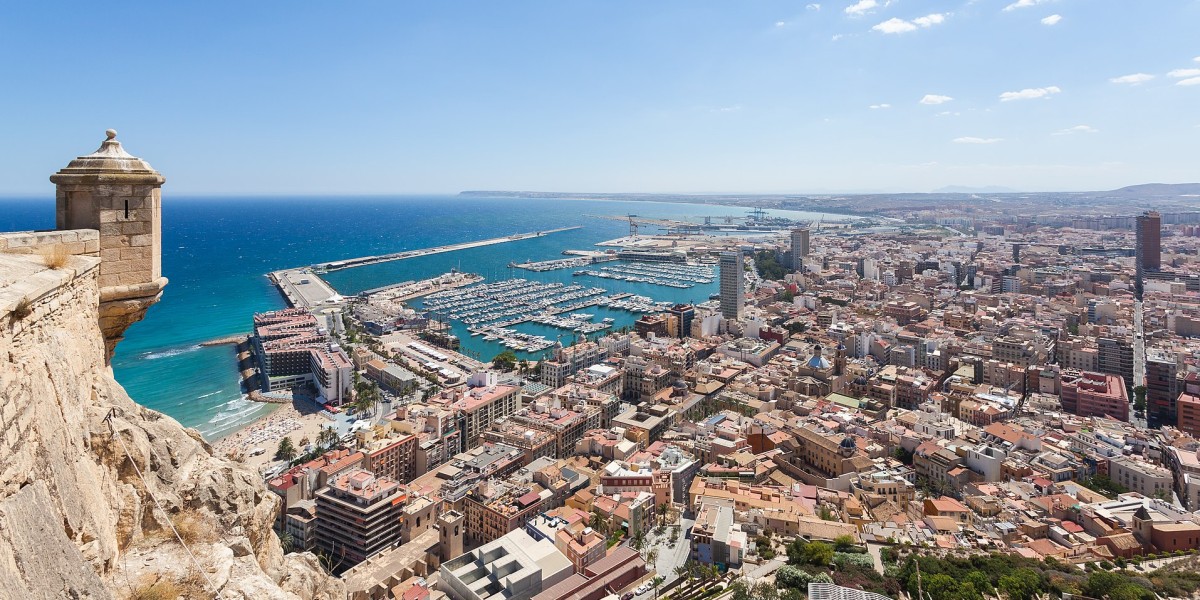 Mejores sitios para alquilar un coche sin fianza en Alicante